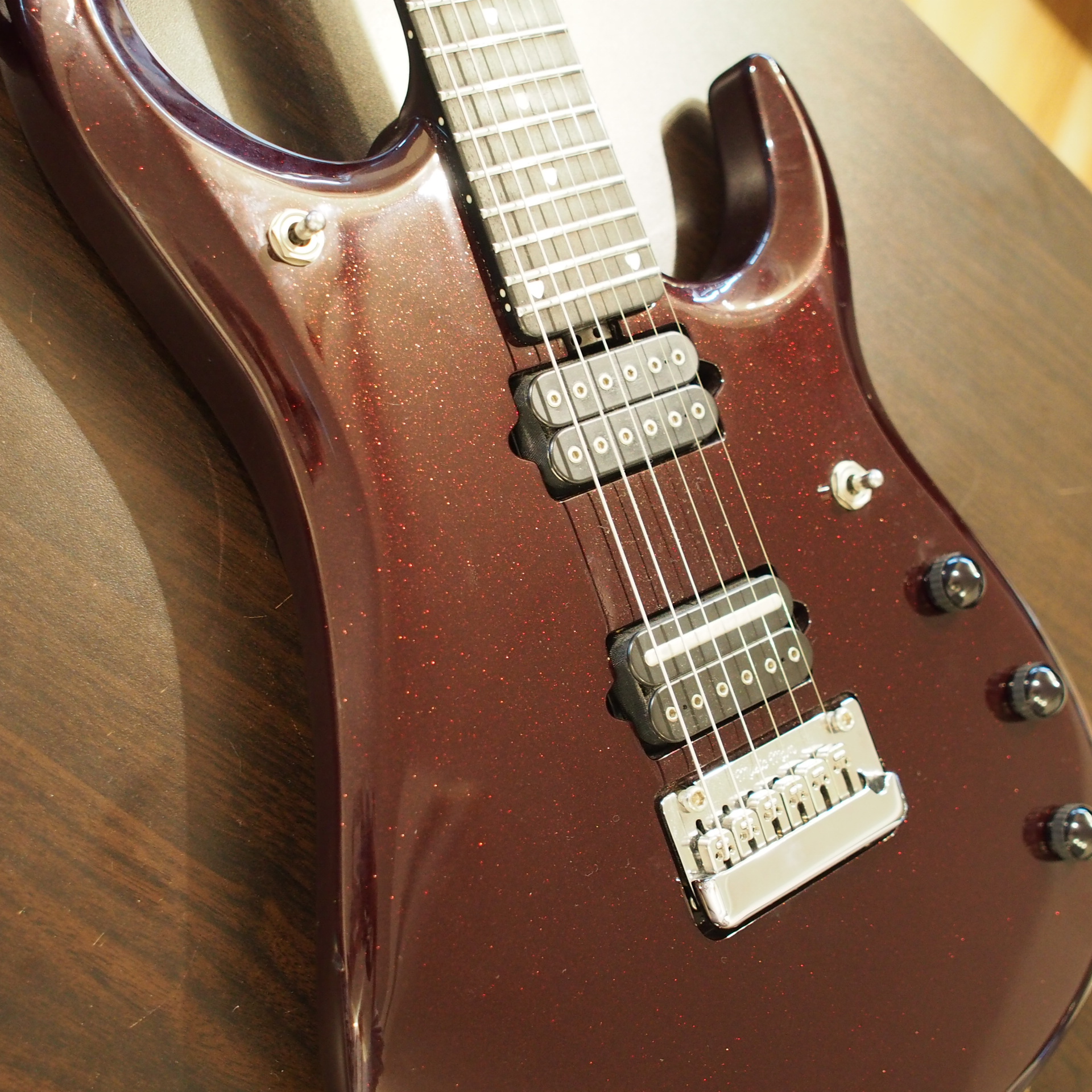 買取情報】多弦ギターのスタンダードモデル『Ibanez Prestige