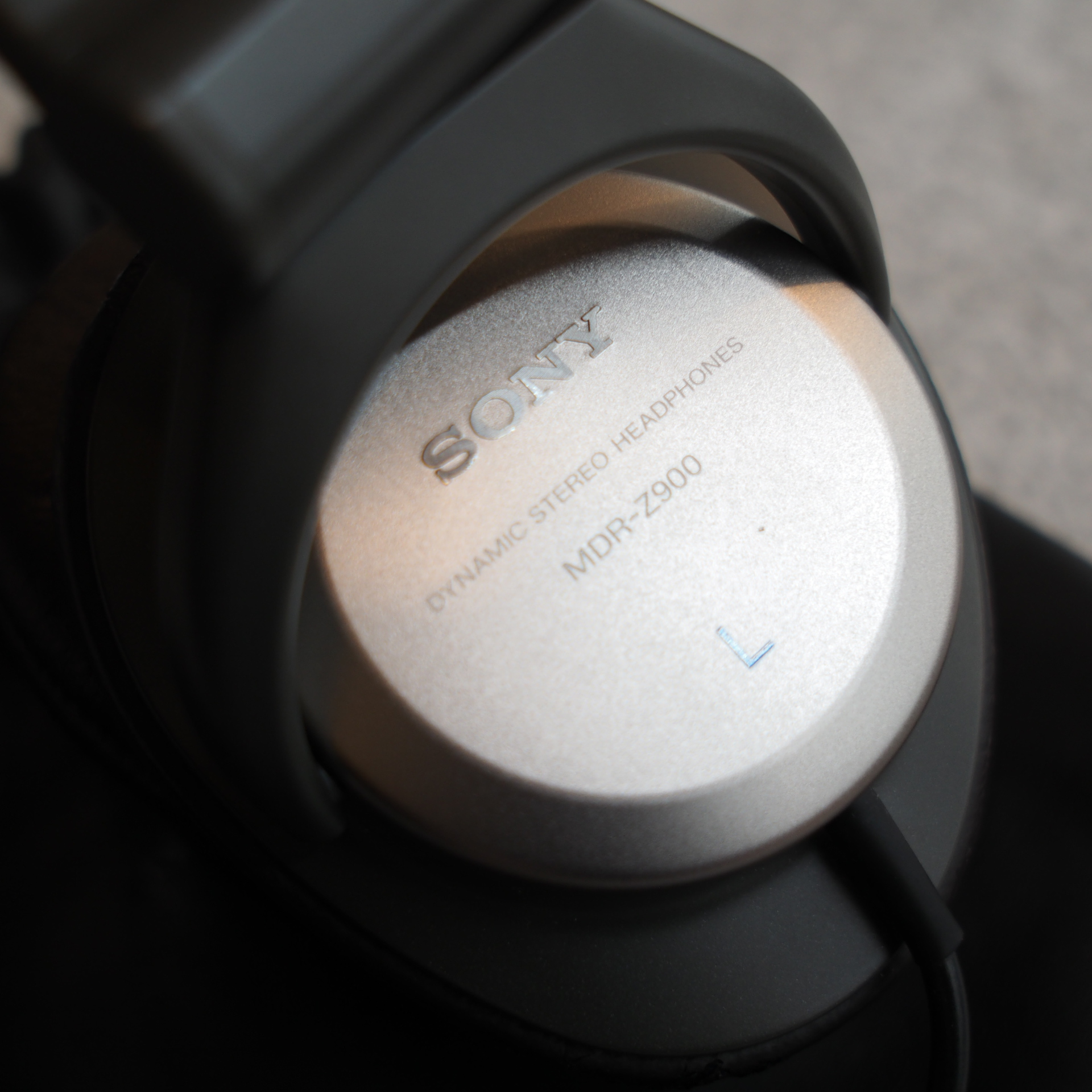 買取情報】モニターヘッドフォンの定番『SONY MDR-Z900』楽器奏庫