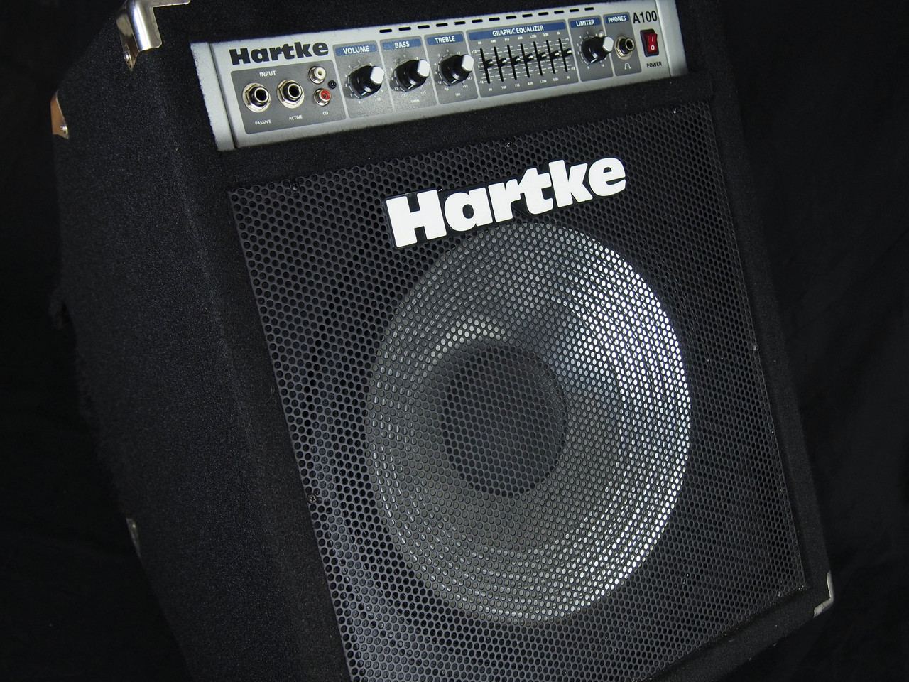 【買取情報】ハートキーの100Wコンボアンプ！『Hartke A100』楽器奏庫｜初心者歓迎 ギター好きのヒミツ基地