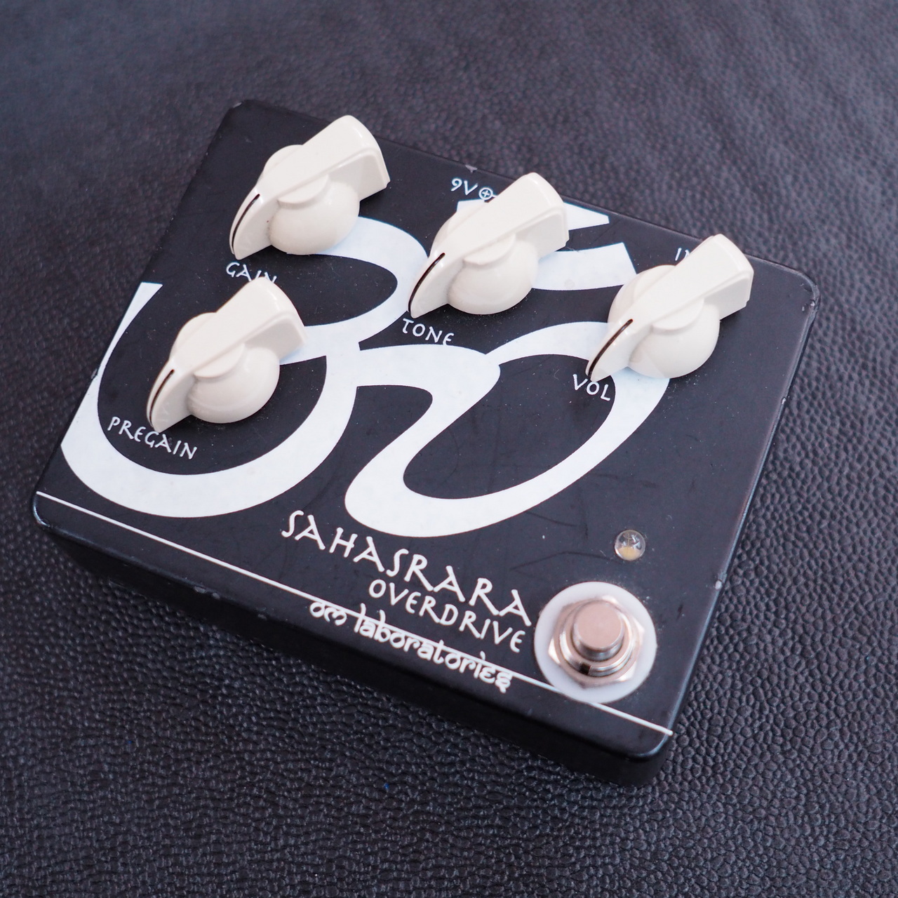 ワイドレンジで原音に忠実なTS系オーバードライブ！「Om Laboratories