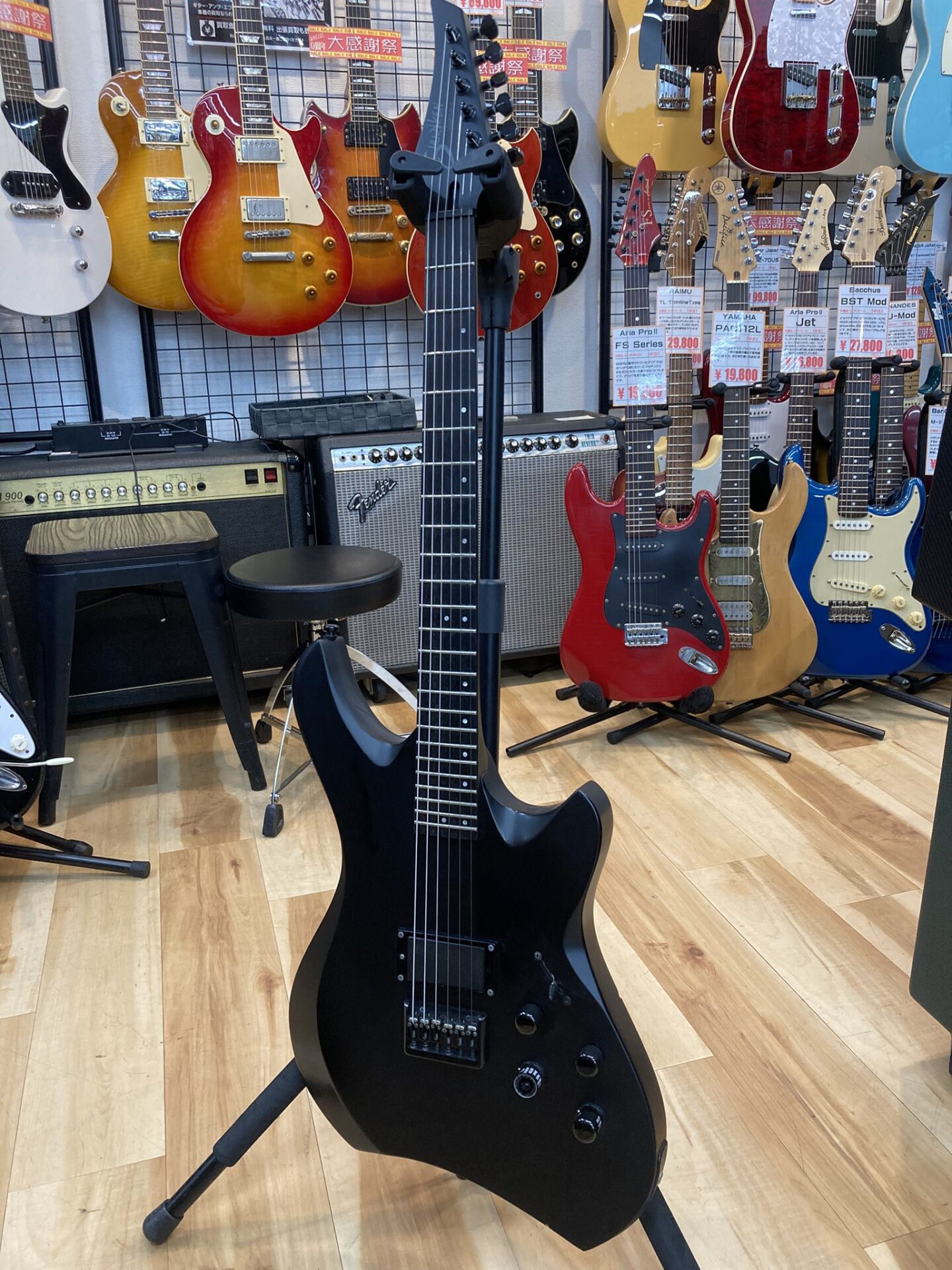 ギター LINE6 MM47000 ギター LINE6 MM47000 ギター - Line 6 Japan