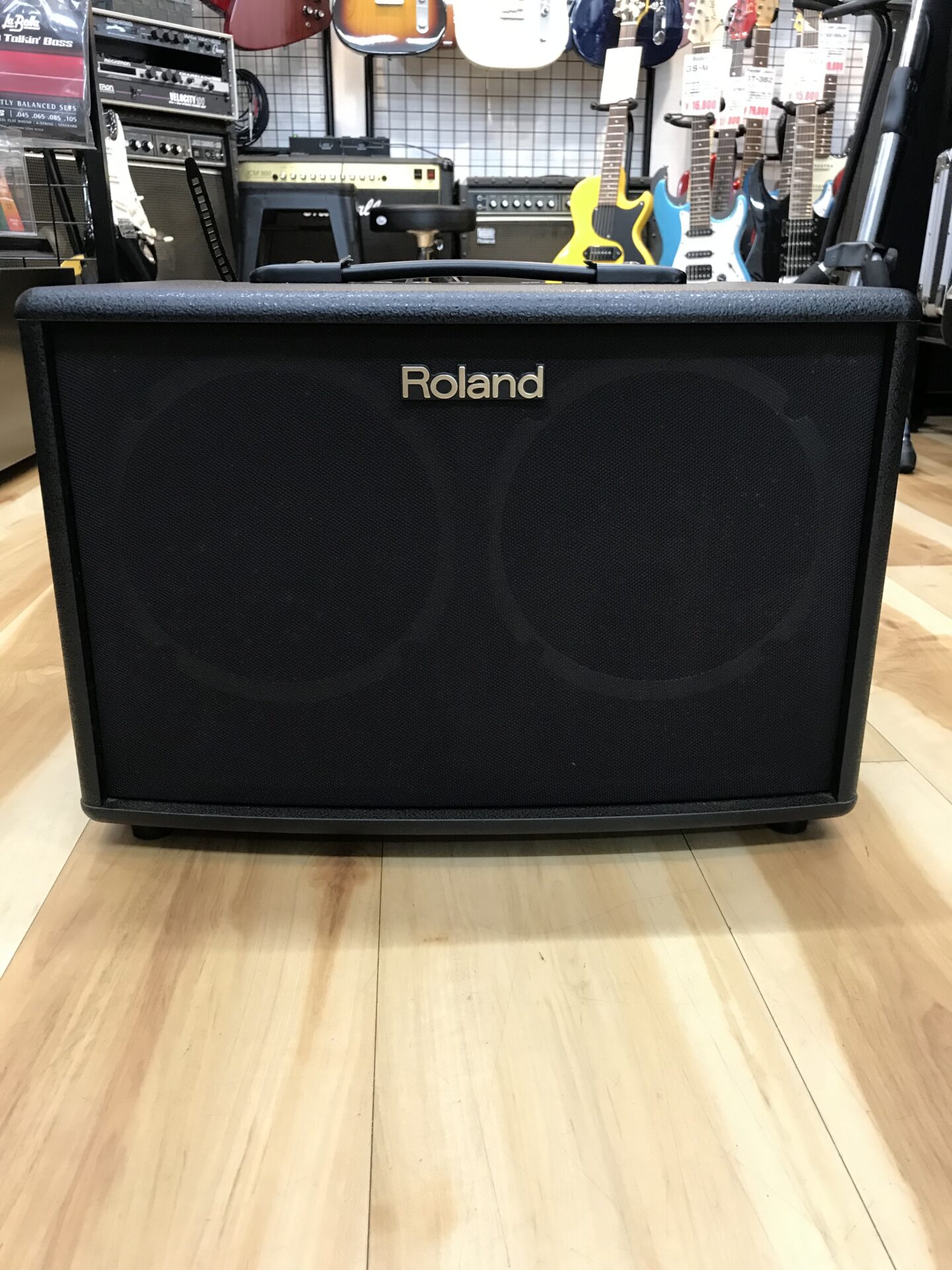 立川店】Roland AC-60 アコースティックアンプを買取しました