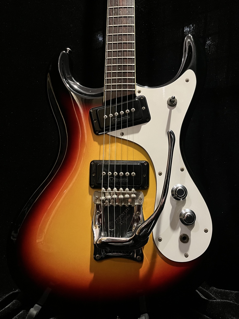 Mosrite The Ventures Model 黒雲製作所 モズライト Mosrite The Ventures Model 黒雲製 - Geek IN Box