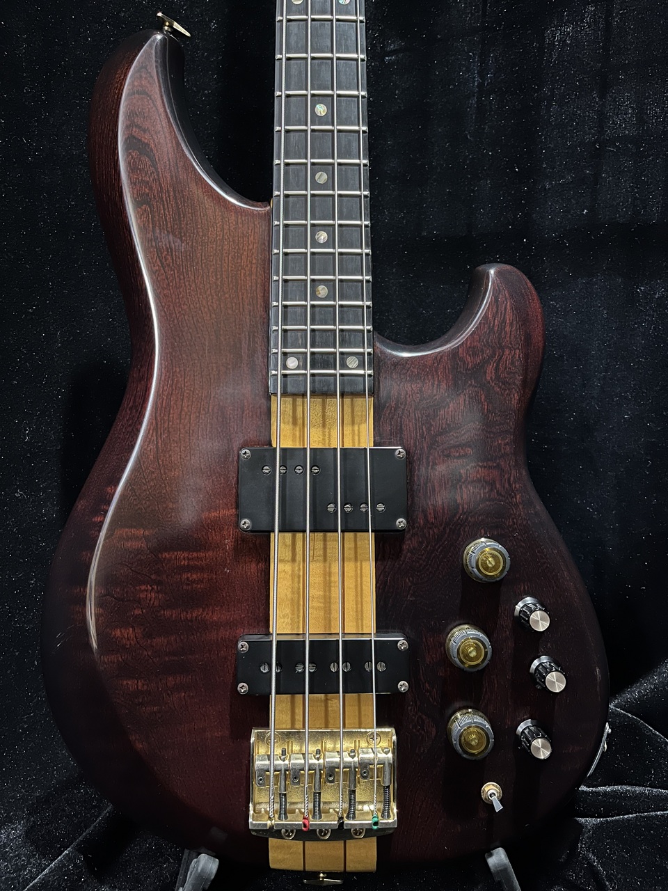 Ibanez MC924を買取｜スルーネック×3バンドEQ搭載のジャパン