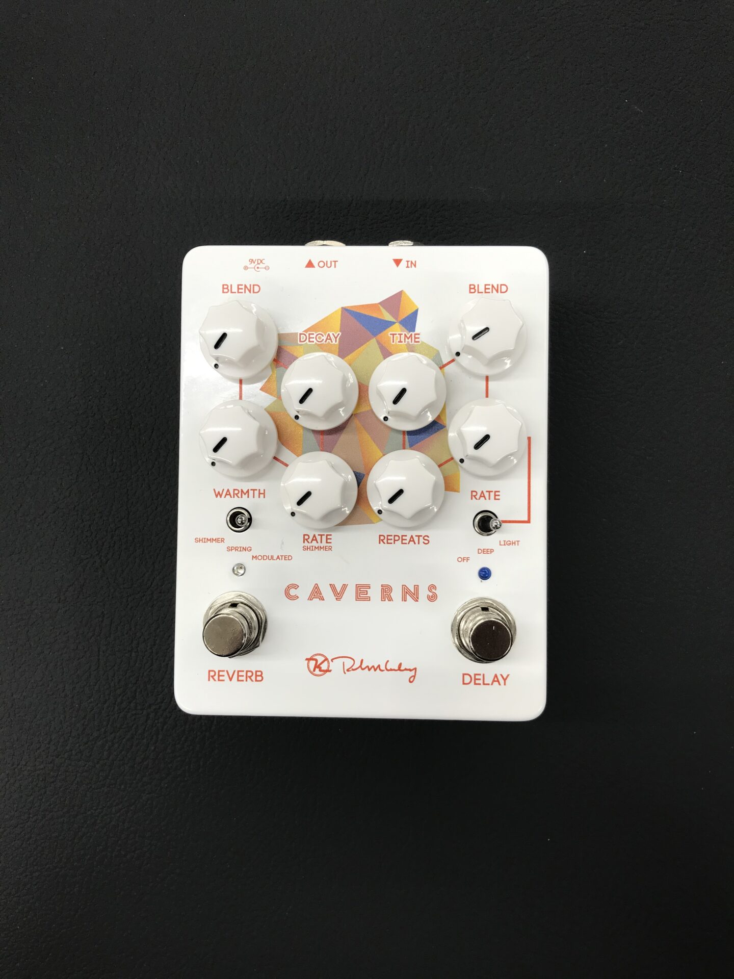 【限定価格】Keeley Caverns V2 BLACK&RED Amazon | Keeley Caverns V2 ディレイ/リバーブエフェクト ペダル
