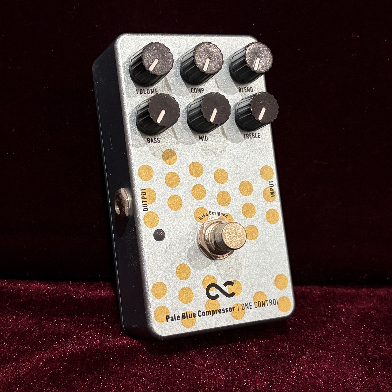 楽器奏庫 町田店】ONE CONTROL Pale Blue Compressorを買取｜高品位EQ