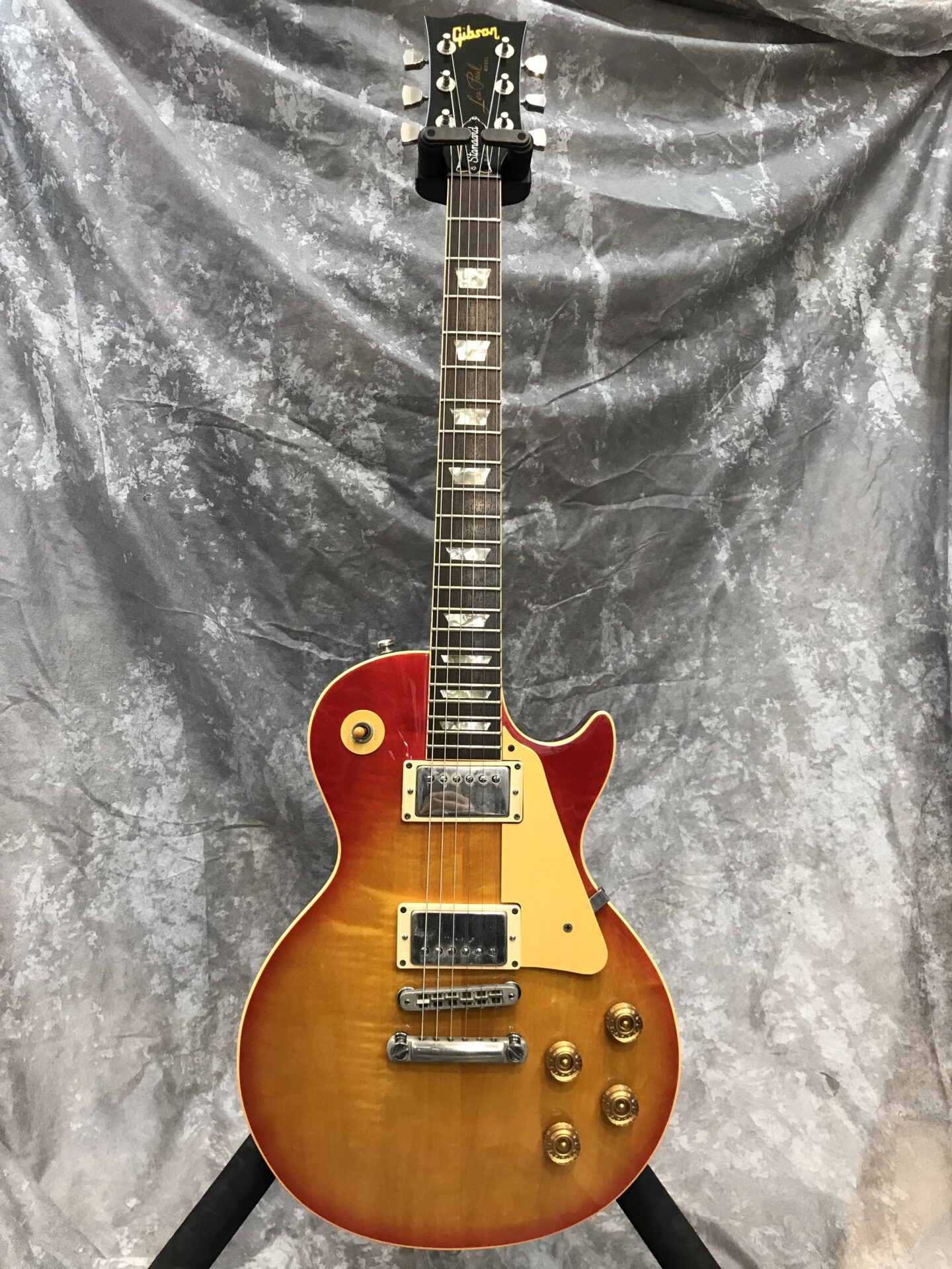 立川店】Gibson Les Paul Standard '80を買取させていただきました